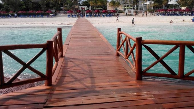 Palapas y Muelles Real en Playa del Carmen