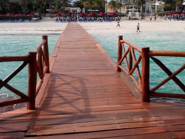 Palapas y Muelles Real en Playa del Carmen